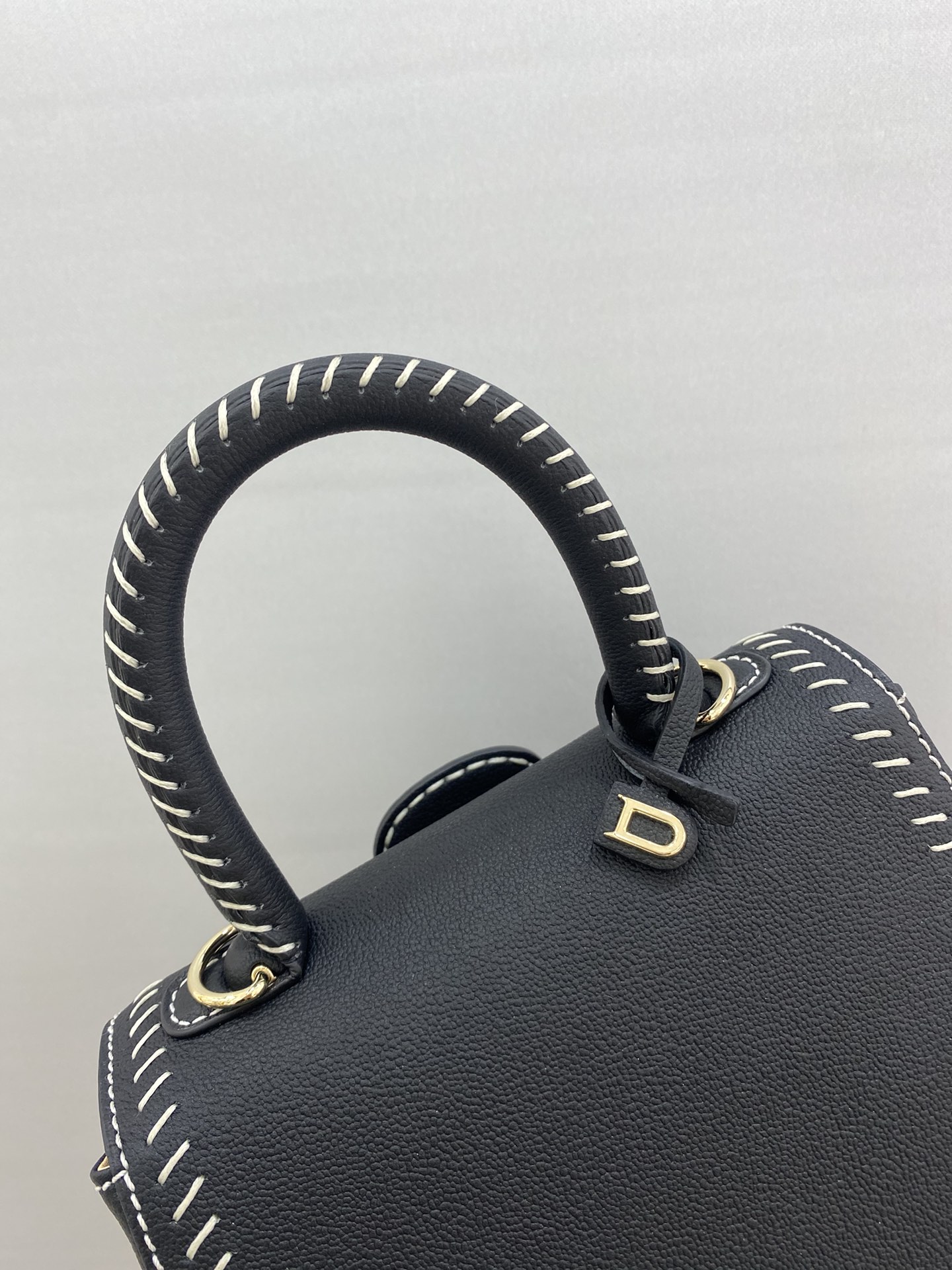 델보 브리앙 박스백 미니